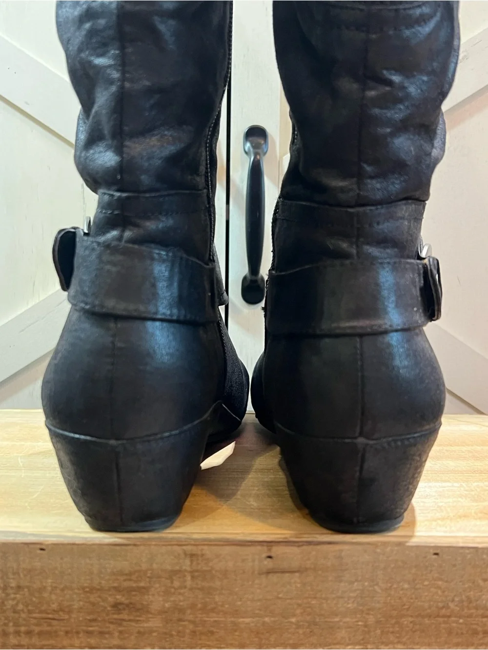 Trensetter Black Slouchy Knee High Wedge Boots Buckle Straps Sz 9.5